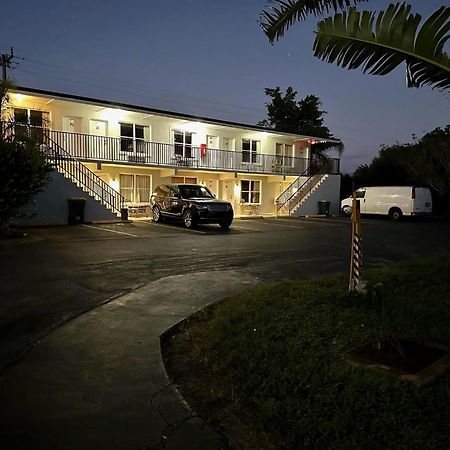 Conty'S Motel Napoli Bagian luar foto