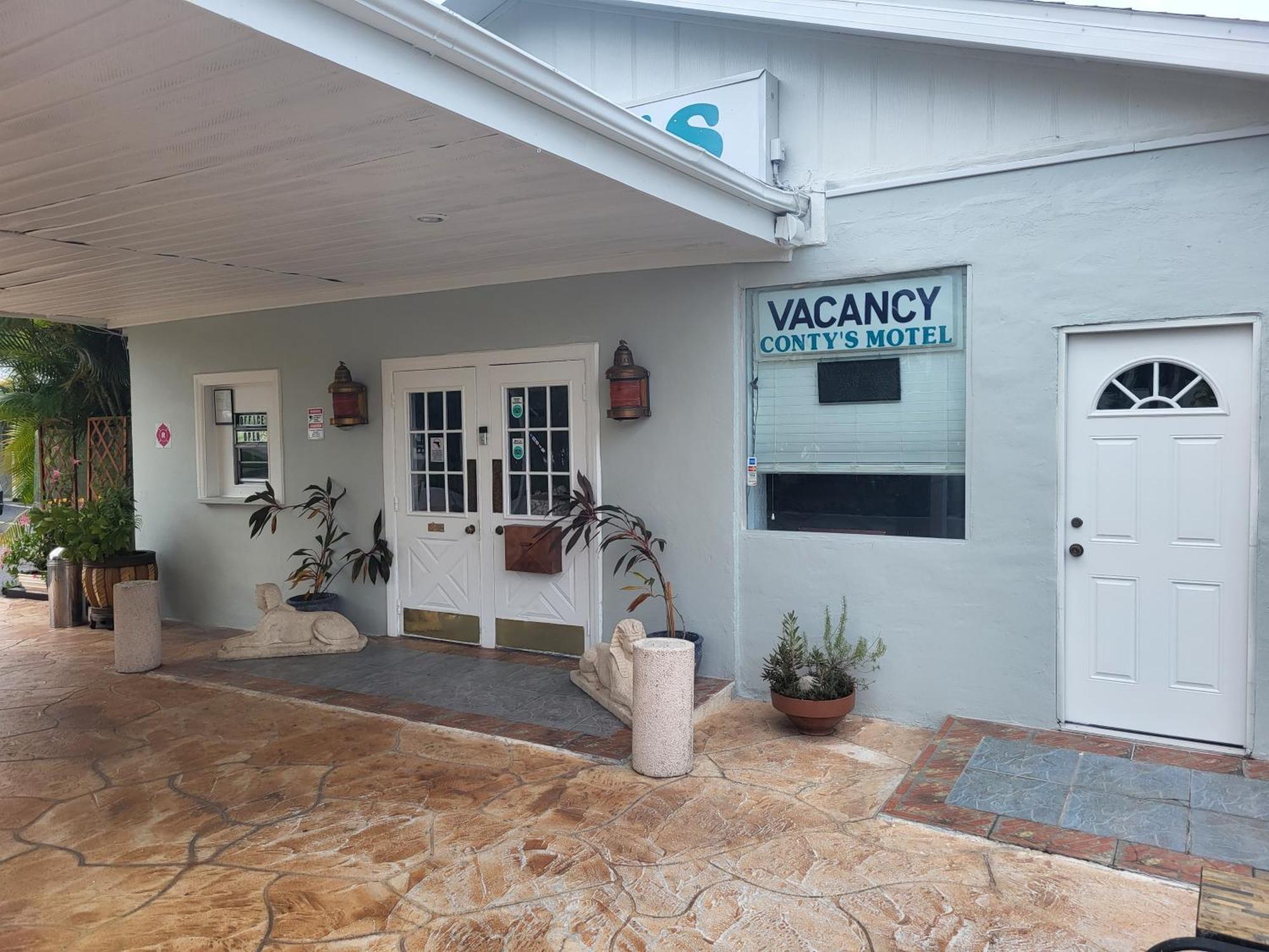 Conty'S Motel Napoli Bagian luar foto
