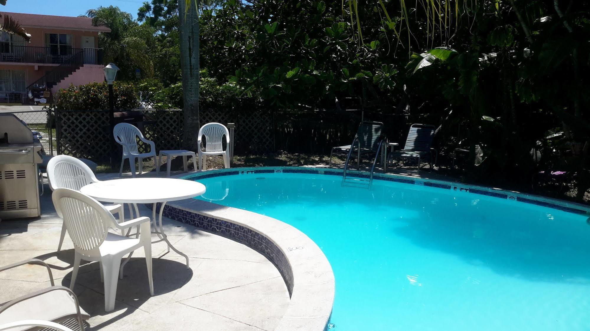 Conty'S Motel Napoli Bagian luar foto