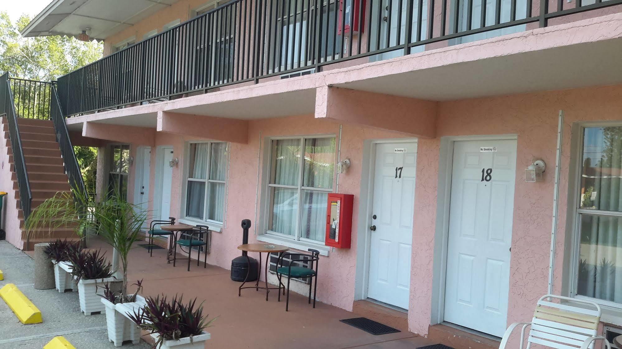 Conty'S Motel Napoli Bagian luar foto
