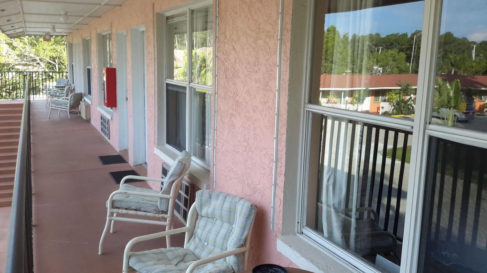 Conty'S Motel Napoli Bagian luar foto